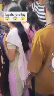 为何印度登顶人口榜首？只因那里的姑娘们，哪怕只是在街头排队，也随时可能怀上孕。
