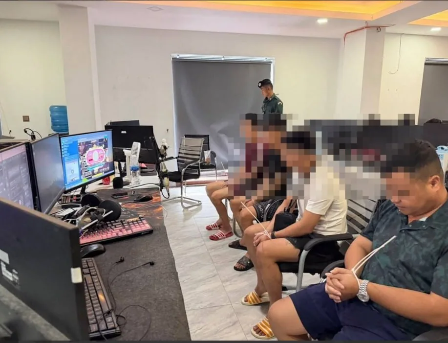 #柬埔寨资讯:波贝市开展打击网络诈骗行动,成功捣毁3处涉嫌网络诈骗活动的地点。 图片 1