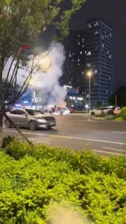 一家人买 #新能源 还有烟花可以看 #烧车