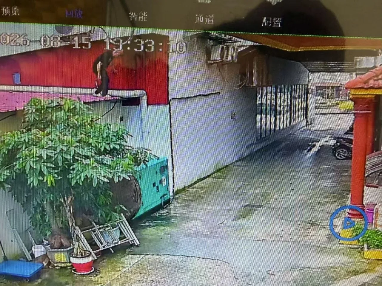#按摩店老板投稿曝光 这个人到处骗钱，骗吃住，在按摩店按摩，在按摩店按摩4天，一分钱没有给，偷偷从窗户跑 图片 3