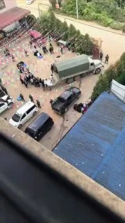 #网友投稿  昔日骗人作恶 今日被集中押走 缅北不是法外之地